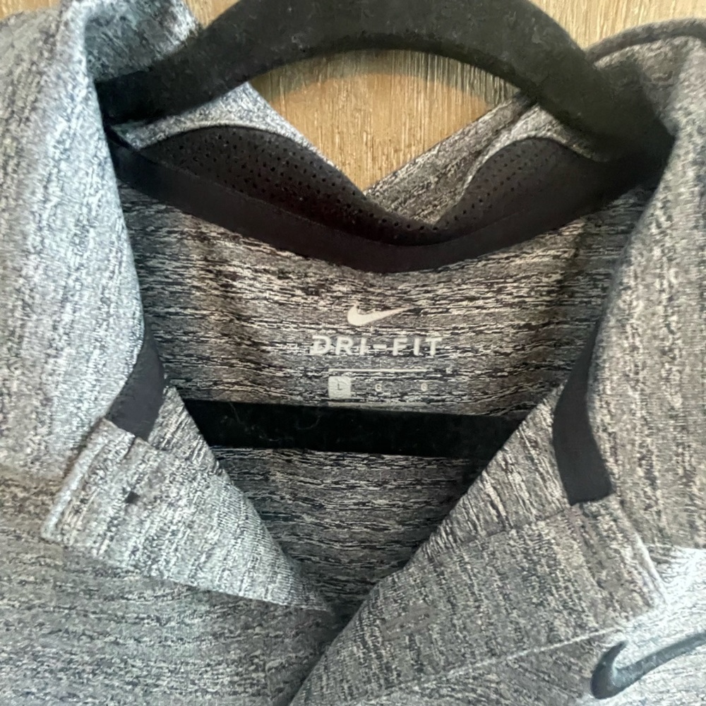 Nine dry fit polo